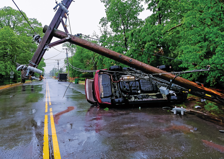 Car accident utility pol down iStock 96009789 vehicle power pole accident